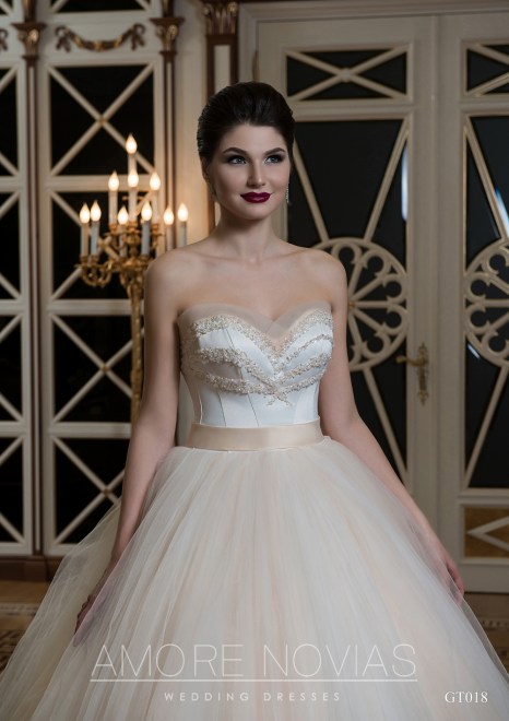 https://amore-novias.com/images/stories/virtuemart/product/GT018       (2).jpg